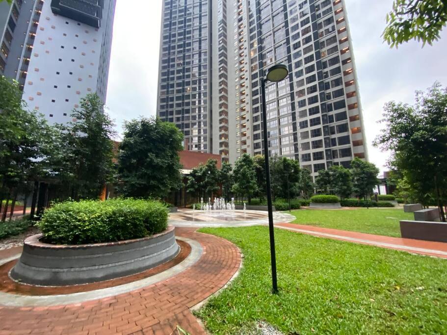 Mid Valley 3km Away 360 Sq Ft Millerz Sq Kuala Lumpur